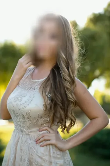 Lotta, 29