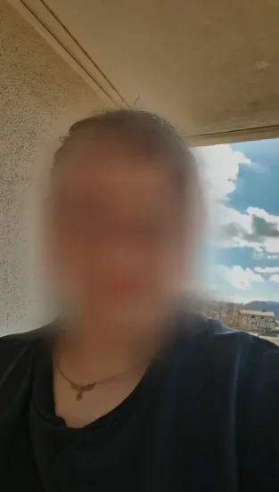 Melanie, 24