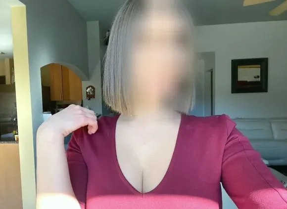 Selina, 32