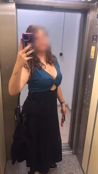 Sophie, 35